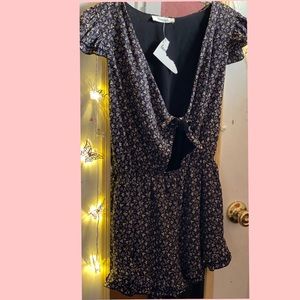 Laura’s Boutique Romper ✨🌸🌼